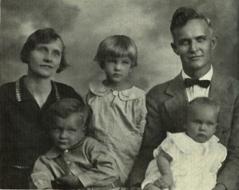  Mom, Brock, Rosa Nell, Dad, Mary Tom 